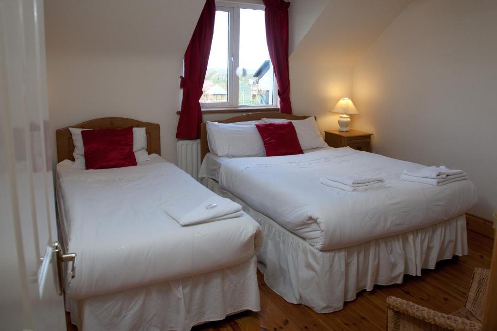 Ceol Na Mara Holiday Homes - Cois Tra & Cor Na Dtonn Enniscrone Phòng bức ảnh