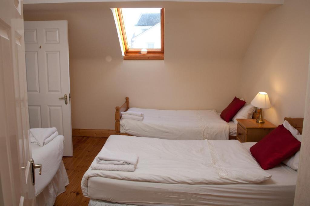 Ceol Na Mara Holiday Homes - Cois Tra & Cor Na Dtonn Enniscrone Phòng bức ảnh
